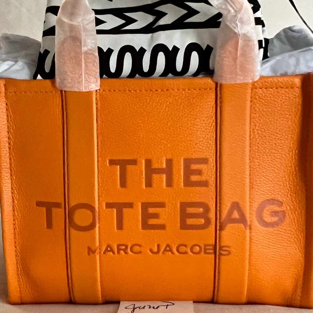 NWT Marc Jacobs Tote Bag in Scorched 🔥